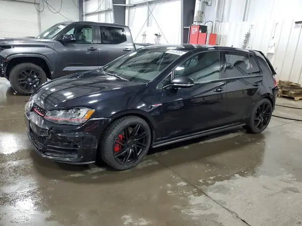 3VW447AU6HM031873 2017 VOLKSWAGEN GTI - Image 1