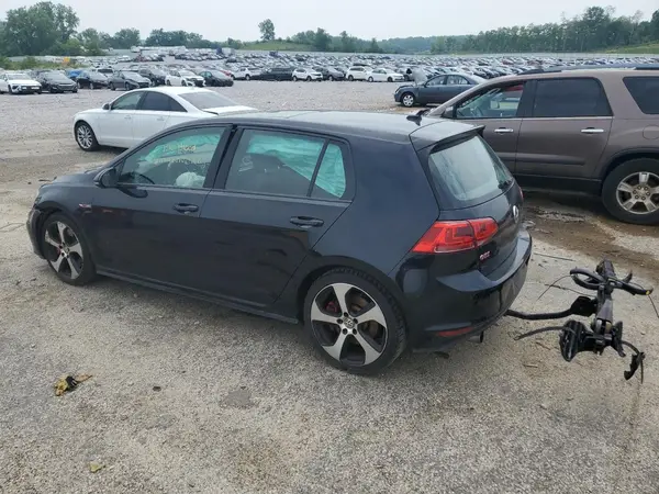 3VW447AU6HM032716 2017 VOLKSWAGEN GTI - Image 2