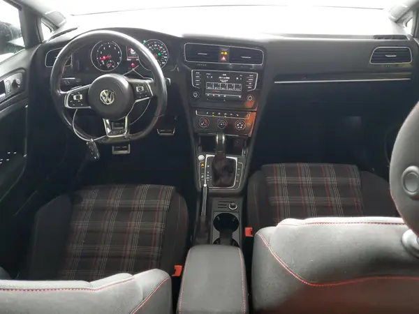 3VW447AU6HM044459 2017 VOLKSWAGEN GTI - Image 8