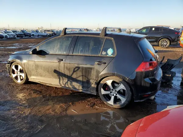 3VW447AU6HM044994 2017 VOLKSWAGEN GTI - Image 2