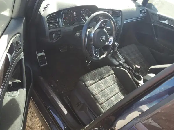 3VW447AU6HM051458 2017 VOLKSWAGEN GTI - Image 8