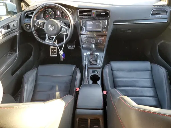 3VW447AU6HM063268 2017 VOLKSWAGEN GTI - Image 8