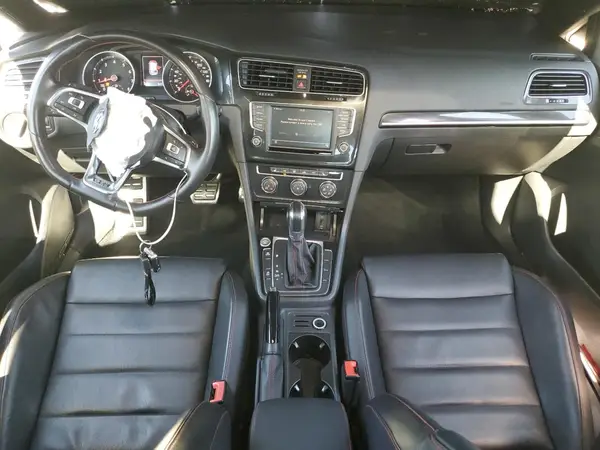 3VW447AU6HM065523 2017 VOLKSWAGEN GTI - Image 8