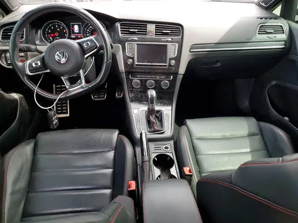3VW447AU6HM072715 2017 VOLKSWAGEN GTI - Image 8
