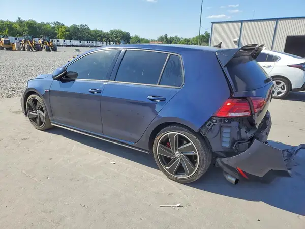 3VW447AU6JM265968 2018 VOLKSWAGEN GTI - Image 2