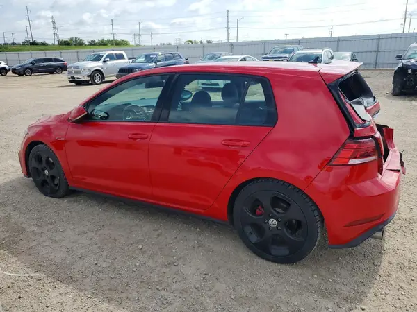 3VW447AU6JM293821 2018 VOLKSWAGEN GTI - Image 2