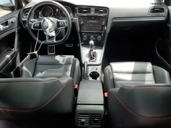 3VW447AU6JM296752 2018 VOLKSWAGEN GTI - Image 8
