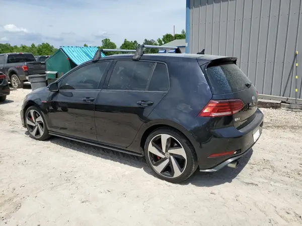 3VW447AU6JM296878 2018 VOLKSWAGEN GTI - Image 2