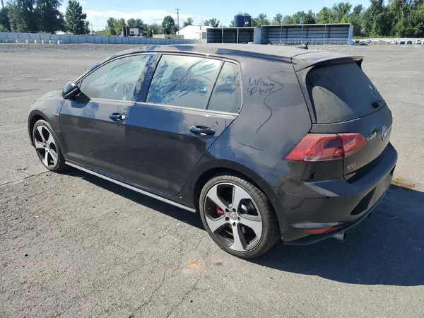 3VW447AU7GM005426 2016 VOLKSWAGEN GTI - Image 2