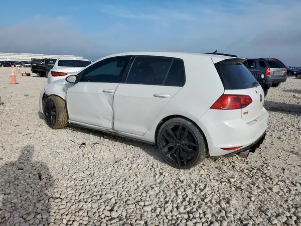3VW447AU7GM043738 2016 VOLKSWAGEN GTI - Image 2