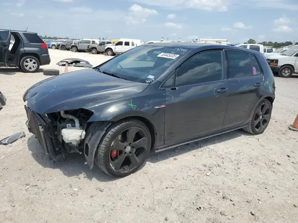 3VW447AU7HM067619 2017 VOLKSWAGEN GTI - Image 1