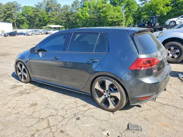 3VW447AU7HM071931 2017 VOLKSWAGEN GTI - Image 2