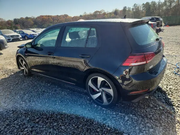3VW447AU7JM250282 2018 VOLKSWAGEN GTI - Image 2