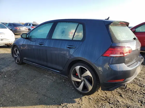 3VW447AU7JM251819 2018 VOLKSWAGEN GTI - Image 2