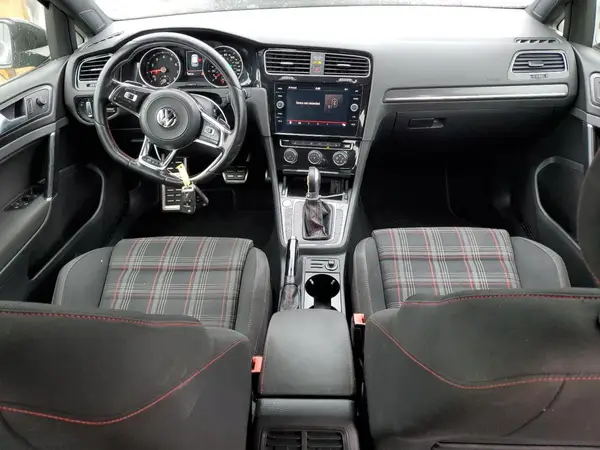 3VW447AU7JM276185 2018 VOLKSWAGEN GTI - Image 8