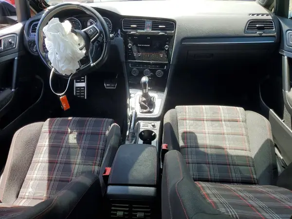 3VW447AU7JM296906 2018 VOLKSWAGEN GTI - Image 8