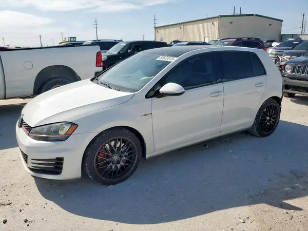 3VW447AU8GM045093 2016 VOLKSWAGEN GTI - Image 1