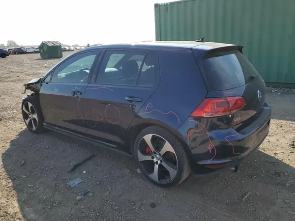 3VW447AU8HM014248 2017 VOLKSWAGEN GTI - Image 2