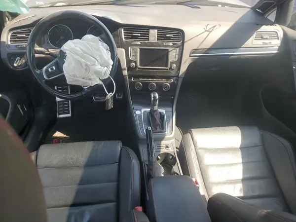3VW447AU8HM027212 2017 VOLKSWAGEN GTI - Image 8