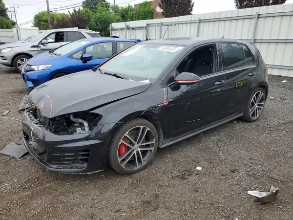 3VW447AU8HM034130 2017 VOLKSWAGEN GTI - Image 1