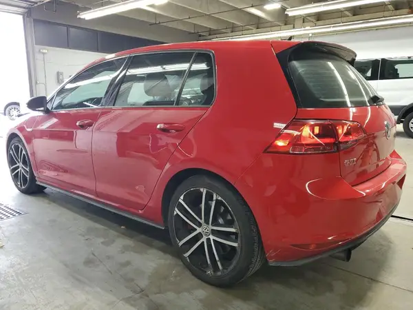 3VW447AU8HM042101 2017 VOLKSWAGEN GTI - Image 2