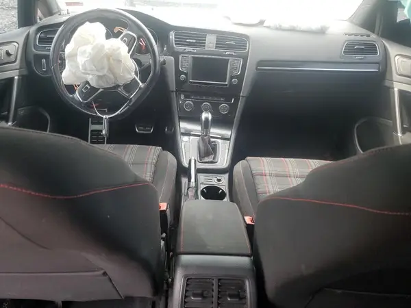 3VW447AU8HM044267 2017 VOLKSWAGEN GTI - Image 8