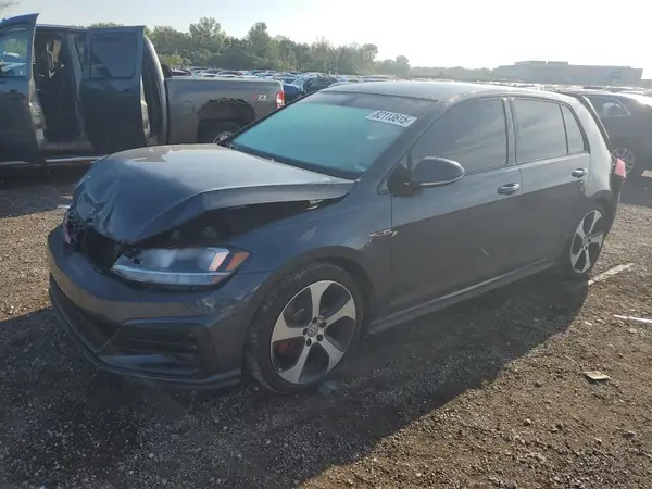 3VW447AU8JM288006 2018 VOLKSWAGEN GTI - Image 1