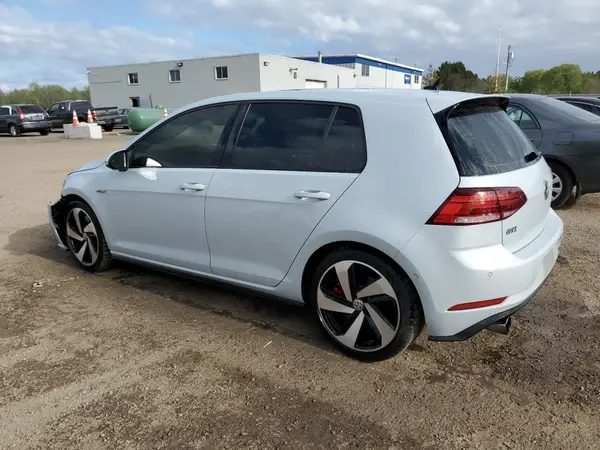 3VW447AU8JM288491 2018 VOLKSWAGEN GTI - Image 2