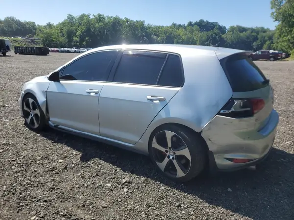 3VW447AU9GM007176 2016 VOLKSWAGEN GTI - Image 2