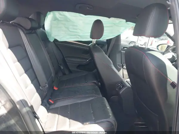 3VW447AU9HM006725 2017 VOLKSWAGEN GTI - Image 8