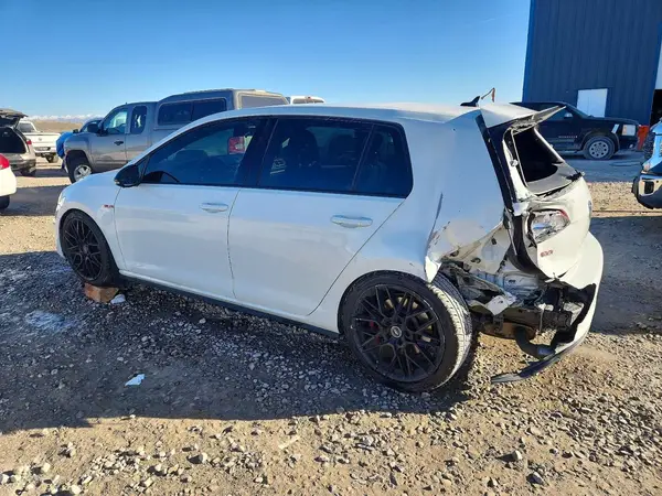3VW447AU9HM029003 2017 VOLKSWAGEN GTI - Image 2