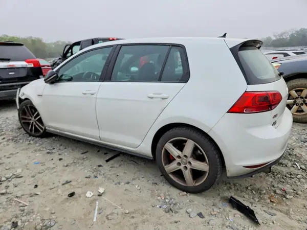 3VW447AU9HM042950 2017 VOLKSWAGEN GTI - Image 2