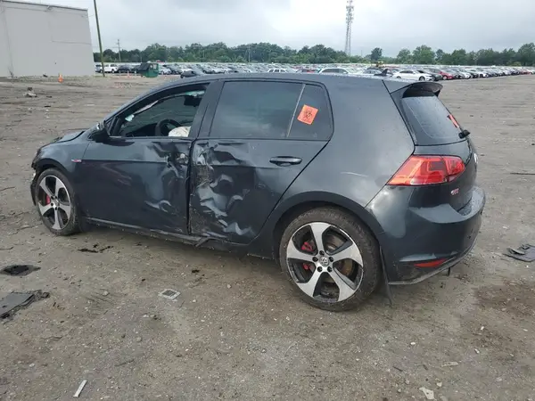 3VW447AU9HM063216 2017 VOLKSWAGEN GTI - Image 2