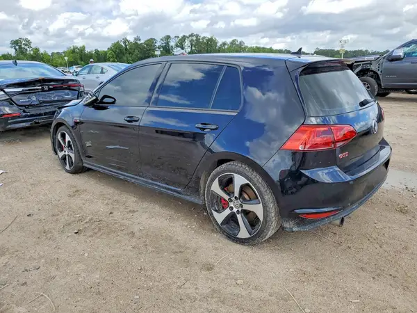 3VW447AU9HM064754 2017 VOLKSWAGEN GTI - Image 2