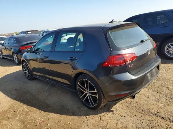 3VW447AU9HM068951 2017 VOLKSWAGEN GTI - Image 2
