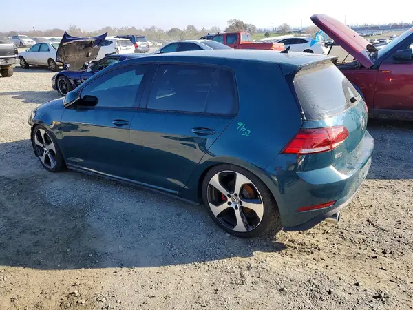 3VW447AU9JM294221 2018 VOLKSWAGEN GTI - Image 2