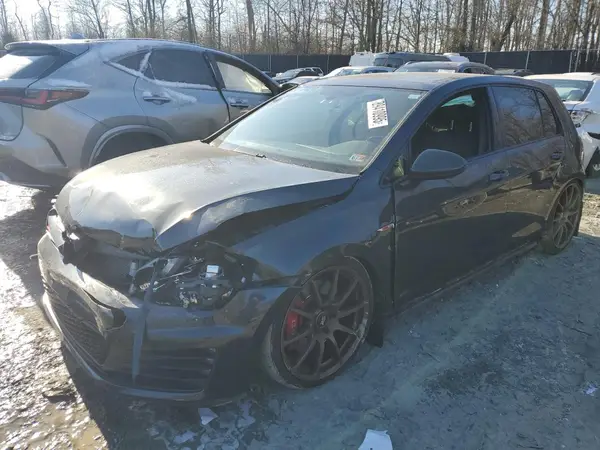 3VW447AUXHM018690 2017 VOLKSWAGEN GTI - Image 1