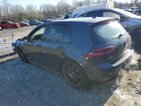 3VW447AUXHM018690 2017 VOLKSWAGEN GTI - Image 2