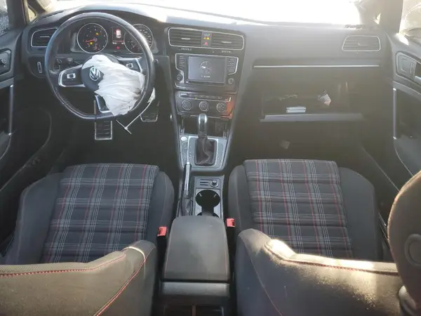 3VW447AUXHM047154 2017 VOLKSWAGEN GTI - Image 8