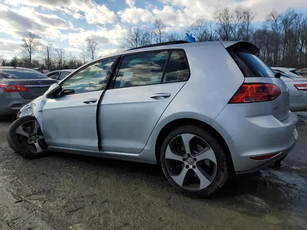 3VW447AUXHM047283 2017 VOLKSWAGEN GTI - Image 2