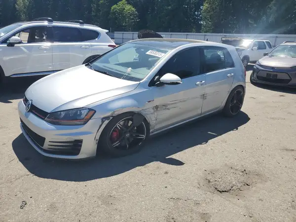 3VW447AUXHM055027 2017 VOLKSWAGEN GTI - Image 1