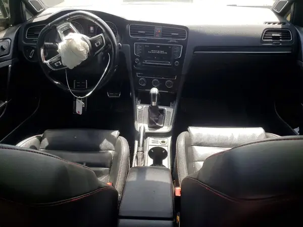 3VW447AUXHM063094 2017 VOLKSWAGEN GTI - Image 8