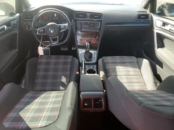 3VW447AUXHM066240 2017 VOLKSWAGEN GTI - Image 8