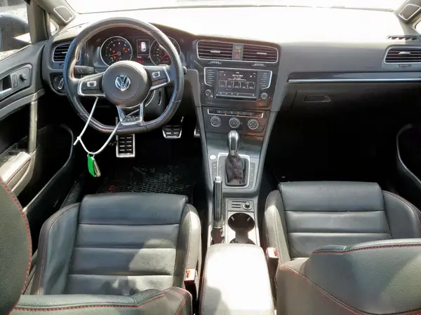 3VW447AUXHM069560 2017 VOLKSWAGEN GTI - Image 8