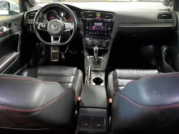 3VW447AUXJM255850 2018 VOLKSWAGEN GTI - Image 8