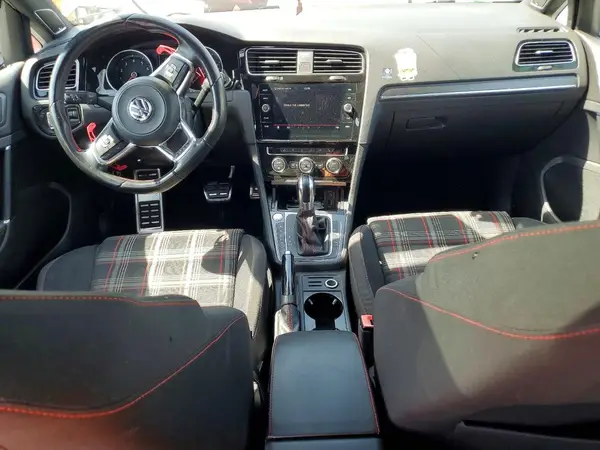 3VW447AUXJM297161 2018 VOLKSWAGEN GTI - Image 8