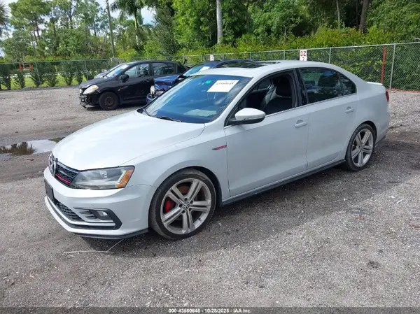 3VW4T7AJ0HM234394 2017 VOLKSWAGEN JETTA - Image 2