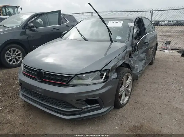 3VW4T7AJ0HM239594 2017 VOLKSWAGEN JETTA - Image 2