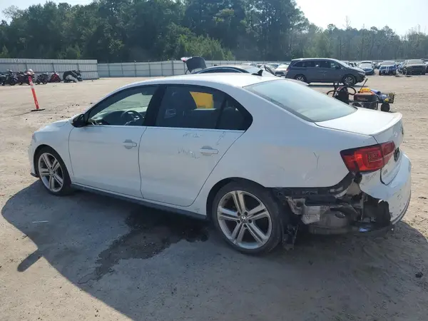 3VW4T7AJ0HM282381 2017 VOLKSWAGEN JETTA - Image 2