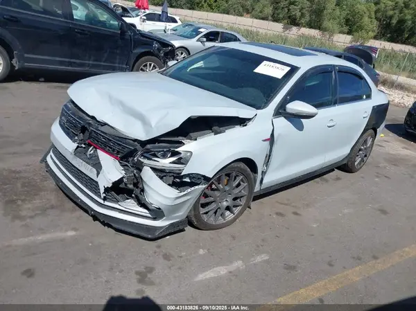 3VW4T7AJ0HM296054 2017 VOLKSWAGEN JETTA - Image 2